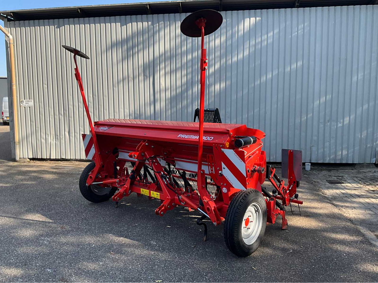 Kuhn Premia 300 - Maquinaria de siembra: foto 1 Kuhn Premia 300 - Maquinaria de siembra: foto 1