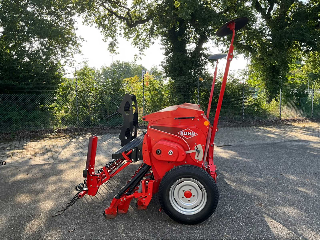 Kuhn Premia 300 - Maquinaria de siembra: foto 5 Kuhn Premia 300 - Maquinaria de siembra: foto 5