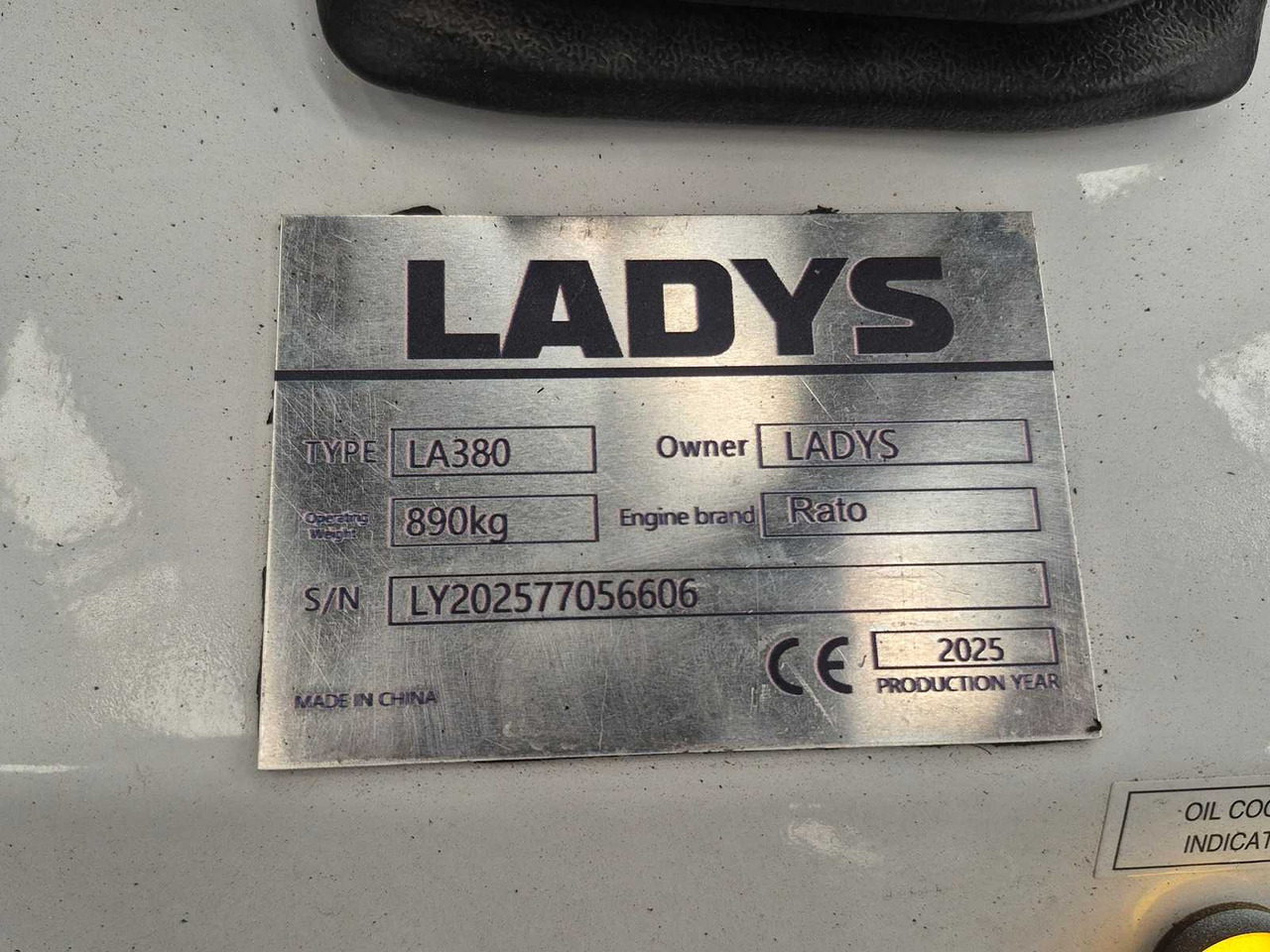 LADYS - 2025 - LA380 - SKID STEER LOADER - Minicargadora de cadenas: foto 4 LADYS - 2025 - LA380 - SKID STEER LOADER - Minicargadora de cadenas: foto 4