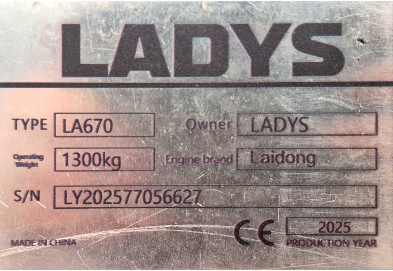 LADYS - 2025 - LA670 - SKID STEER LOADER - Minicargadora de cadenas: foto 5 LADYS - 2025 - LA670 - SKID STEER LOADER - Minicargadora de cadenas: foto 5