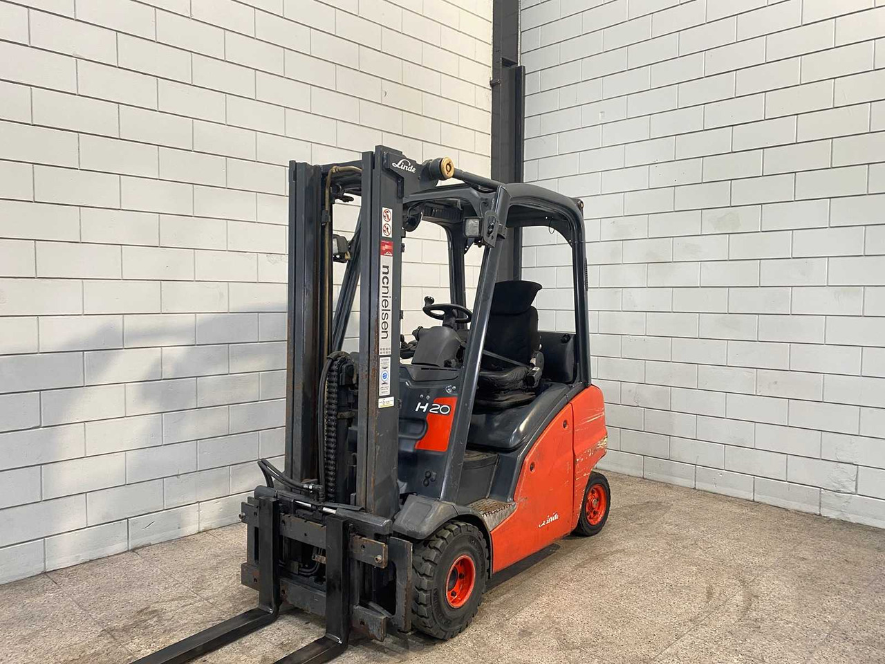 LINDE - 2008 - H20T - FORKLIFT TRUCK - Carretilla elevadora: foto 2 LINDE - 2008 - H20T - FORKLIFT TRUCK - Carretilla elevadora: foto 2