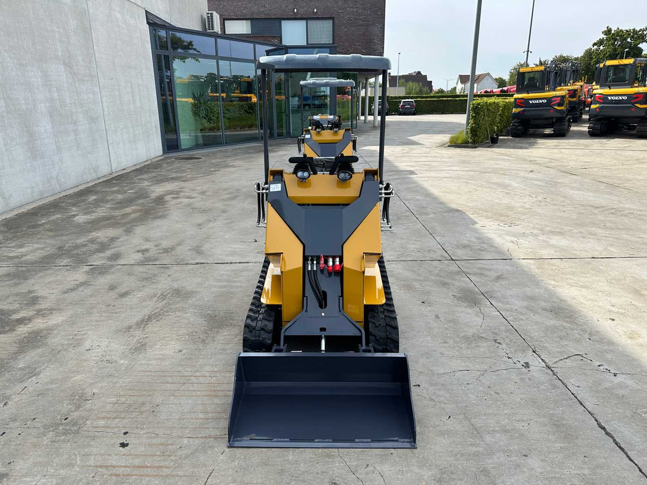 NEWRICK - 2025 - SI360 - SKID STEER LOADER - Minicargadora de cadenas: foto 2 NEWRICK - 2025 - SI360 - SKID STEER LOADER - Minicargadora de cadenas: foto 2