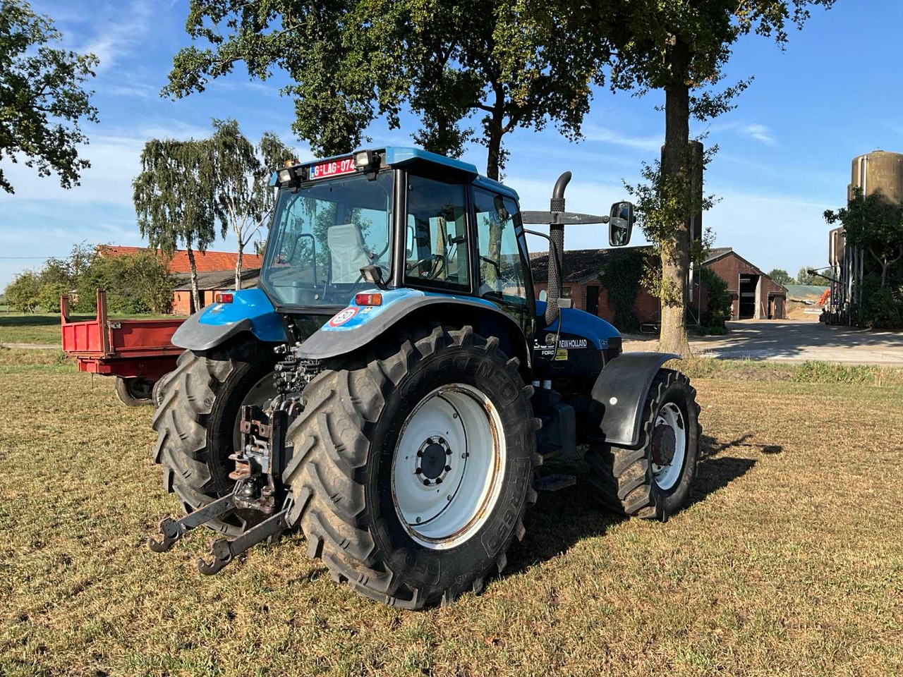 New Holland 8360 DT - Tractor: foto 5 New Holland 8360 DT - Tractor: foto 5