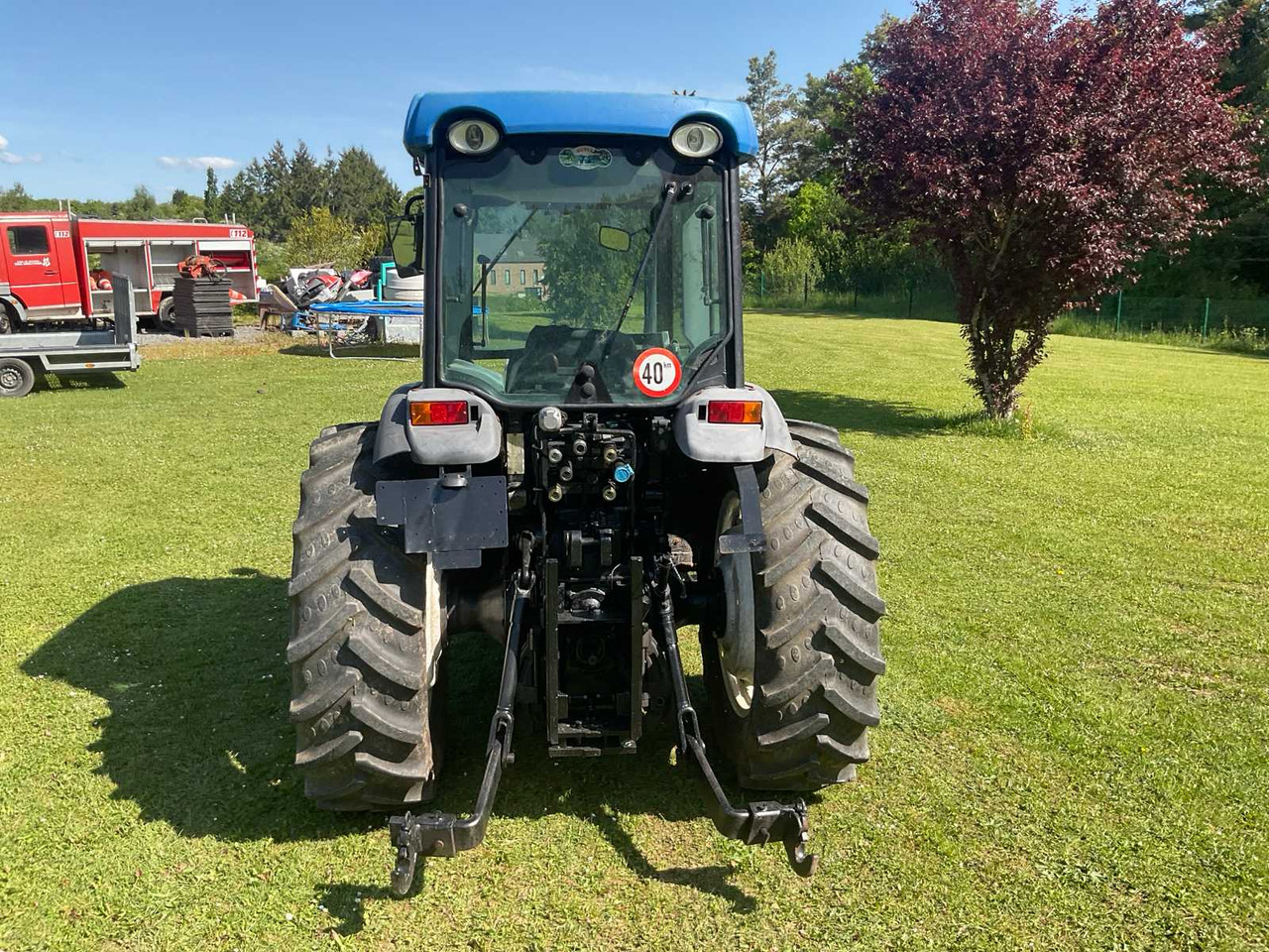 New Holland T4040N - Tractor: foto 4 New Holland T4040N - Tractor: foto 4