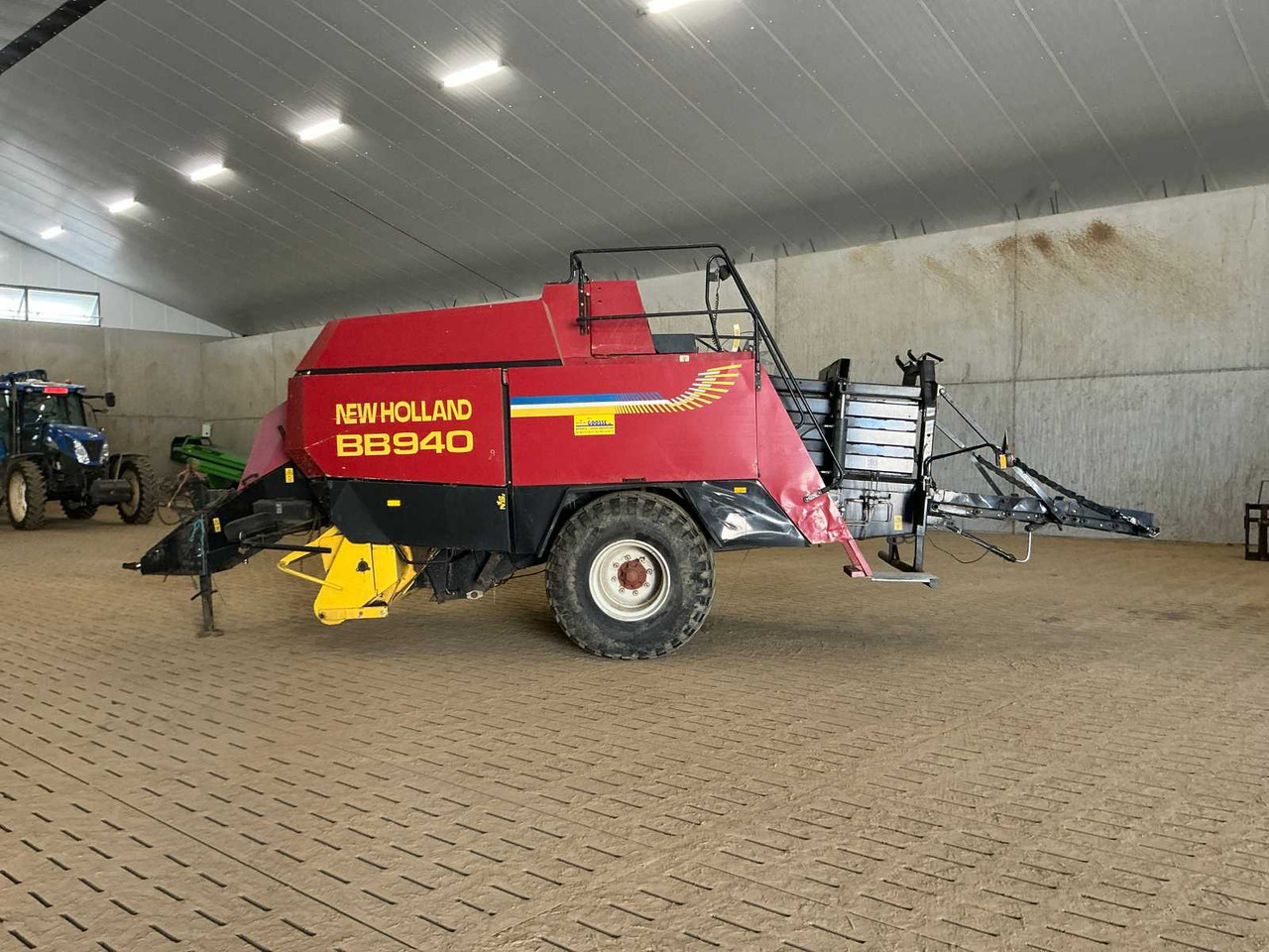 New Holland BB940P - Otros maquinaria: foto 2 New Holland BB940P - Otros maquinaria: foto 2