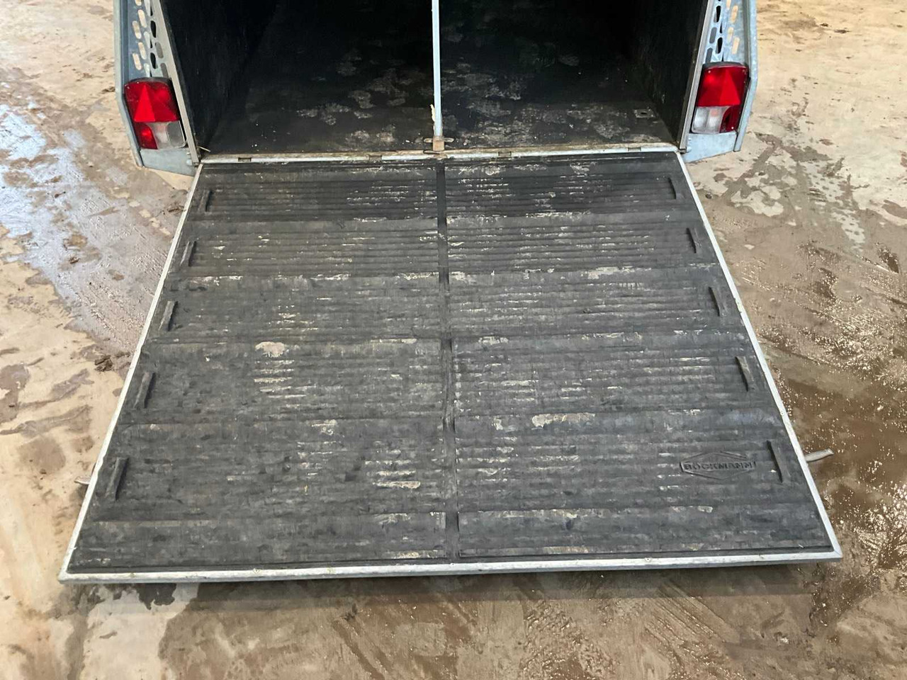 2008 BOECKMANN P10 HORSE TRAILER - Remolque: foto 5 2008 BOECKMANN P10 HORSE TRAILER - Remolque: foto 5