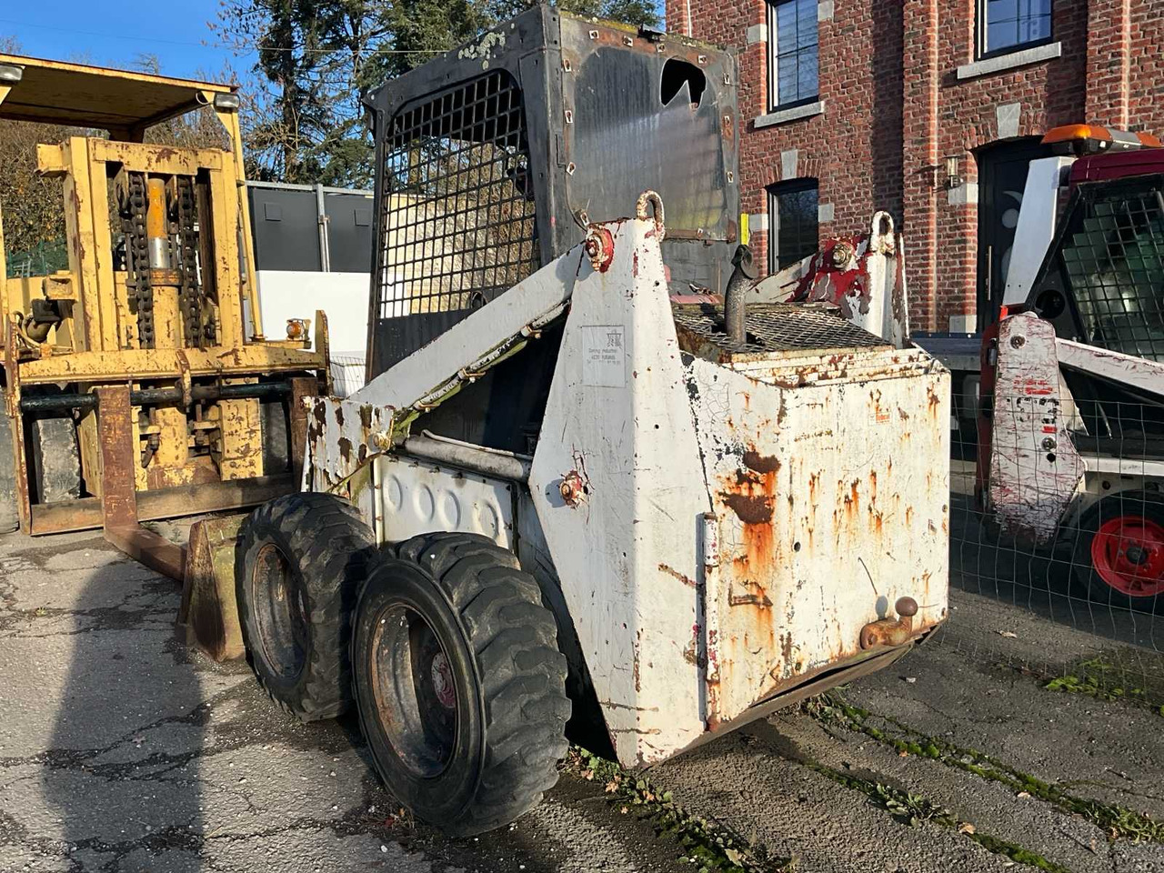 SKID STEER LOADER - Minicargadora de cadenas: foto 3 SKID STEER LOADER - Minicargadora de cadenas: foto 3