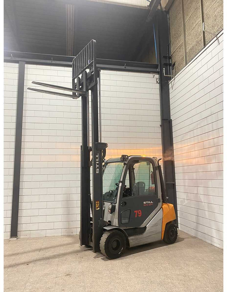 STILL - 2018 - RX 70-20/600 T - FORKLIFT - Carretilla elevadora: foto 3 STILL - 2018 - RX 70-20/600 T - FORKLIFT - Carretilla elevadora: foto 3