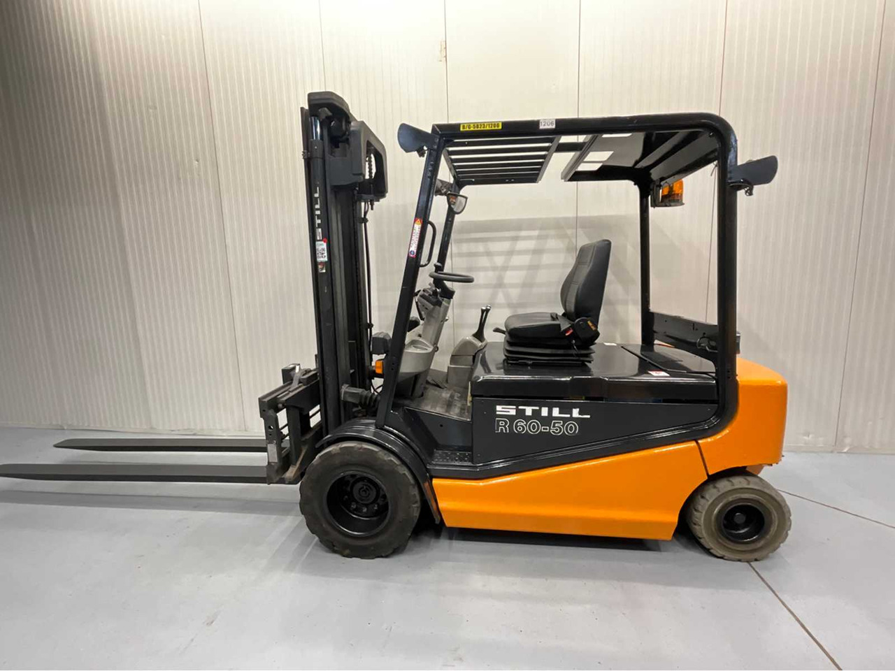Carretilla elevadora STILL R60-50 FORKLIFT 5000KG WITH FORK POSITIONER - BATTERY 2018 - FORKS 2400MM: foto 18 Carretilla elevadora STILL R60-50 FORKLIFT 5000KG WITH FORK POSITIONER - BATTERY 2018 - FORKS 2400MM: foto 18