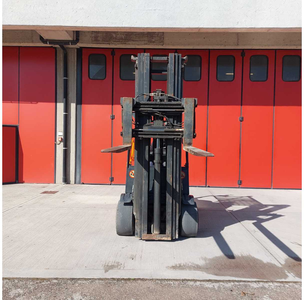 STILL - RS60-45 - FORKLIFT 45Q - 2000 - Carretilla elevadora: foto 2 STILL - RS60-45 - FORKLIFT 45Q - 2000 - Carretilla elevadora: foto 2