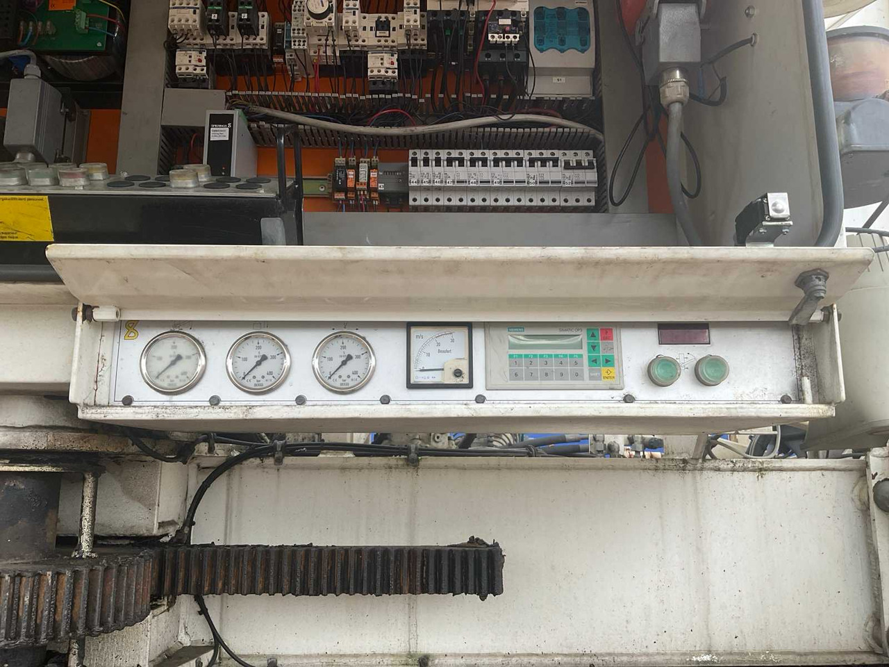 Grúa automontante Spierings SK377-AT3: foto 36
