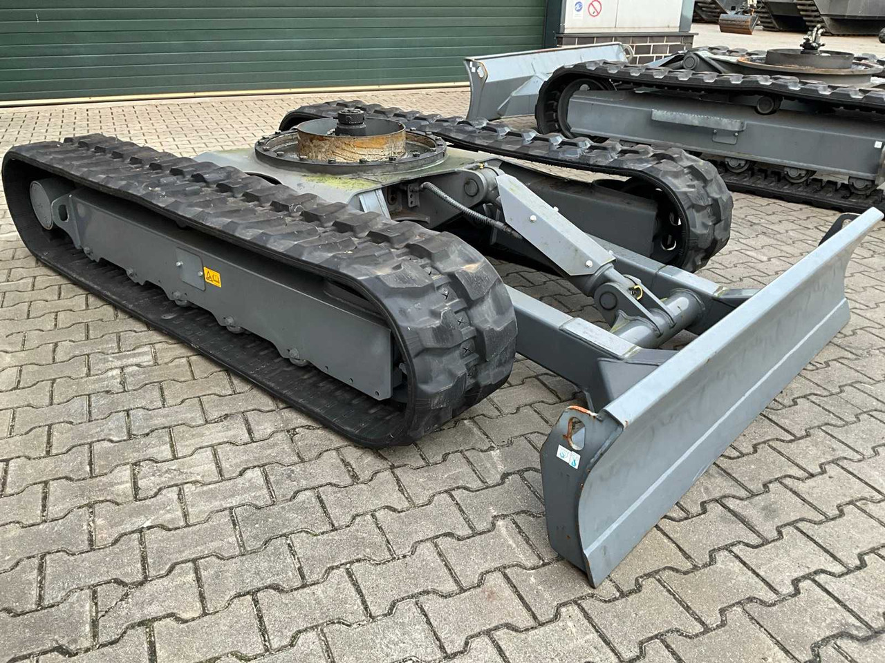 TAKEUCHI TB250-2 TRACKED DUMPER UNDERCARRIAGE - Minidumper: foto 2 TAKEUCHI TB250-2 TRACKED DUMPER UNDERCARRIAGE - Minidumper: foto 2