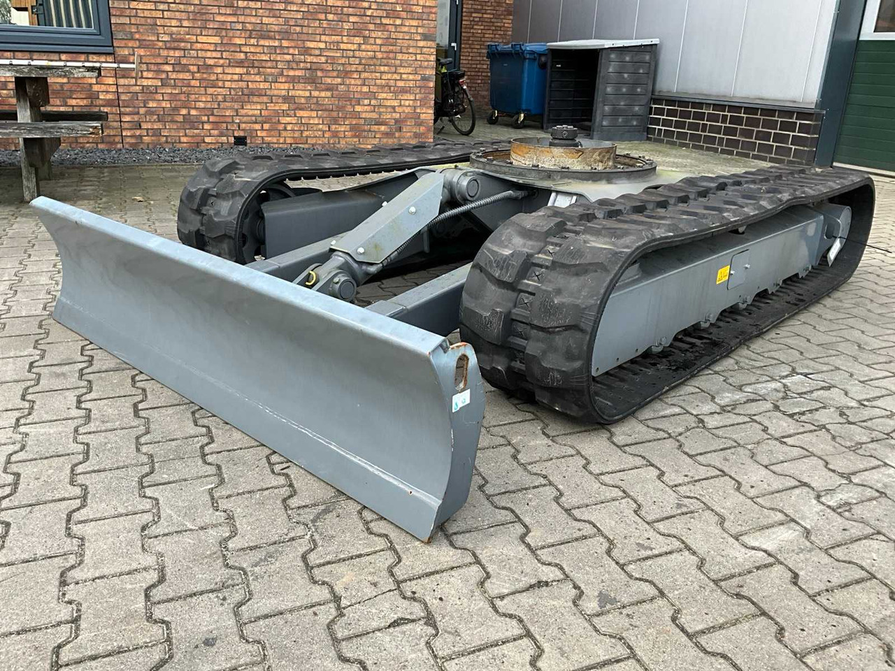 TAKEUCHI TB250-2 TRACKED DUMPER UNDERCARRIAGE - Minidumper: foto 1 TAKEUCHI TB250-2 TRACKED DUMPER UNDERCARRIAGE - Minidumper: foto 1