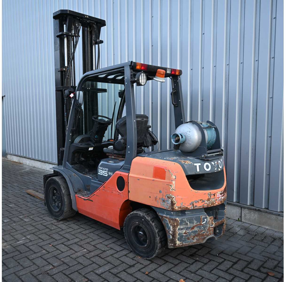 TOYOTA - 2008 - 02-8FGJF35 - FORKLIFT TRUCK - Carretilla elevadora: foto 3 TOYOTA - 2008 - 02-8FGJF35 - FORKLIFT TRUCK - Carretilla elevadora: foto 3