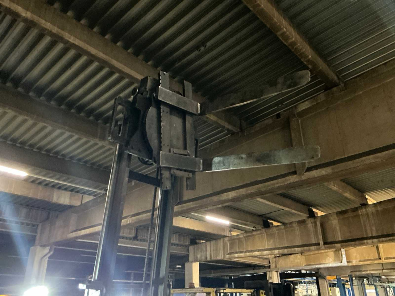 TOYOTA GENEO 25 FORKLIFT WITH ROTATING CARRIAGE - Carretilla elevadora: foto 5 TOYOTA GENEO 25 FORKLIFT WITH ROTATING CARRIAGE - Carretilla elevadora: foto 5