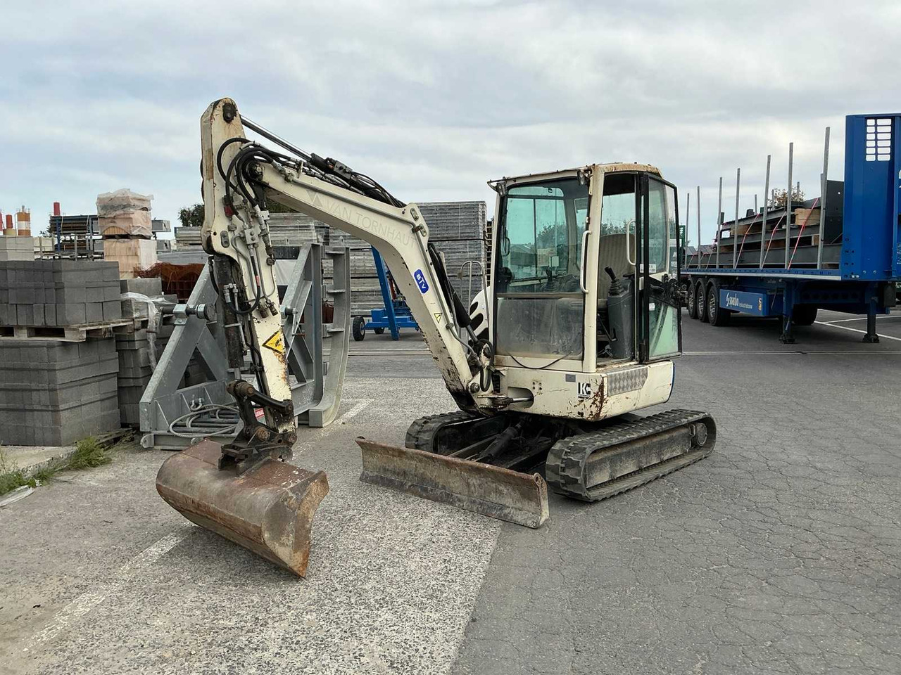 Terex HR 3.7 Knickmatik - Miniexcavadora: foto 1 Terex HR 3.7 Knickmatik - Miniexcavadora: foto 1
