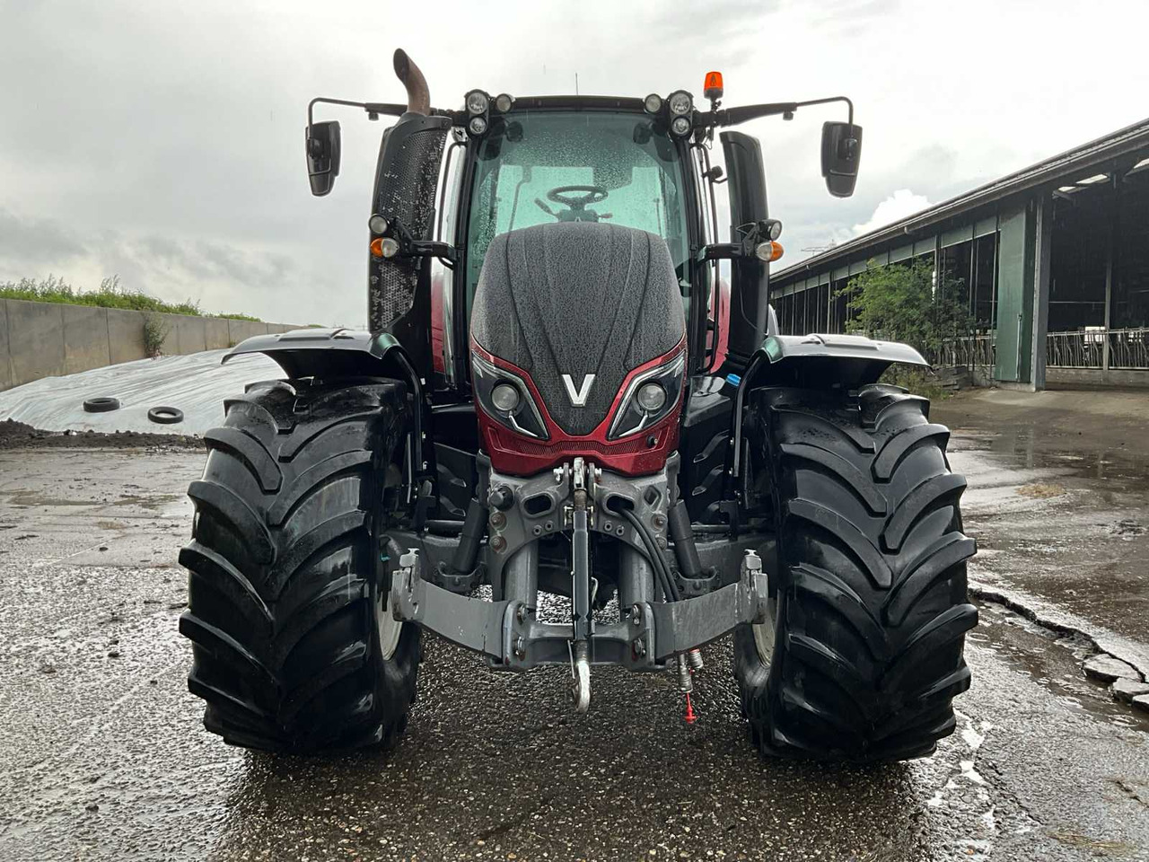 Valtra T214 A - Tractor: foto 3 Valtra T214 A - Tractor: foto 3
