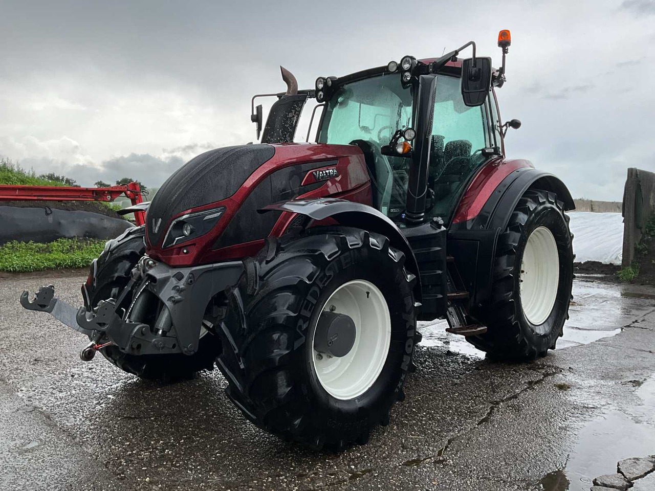 Valtra T214 A - Tractor: foto 2 Valtra T214 A - Tractor: foto 2