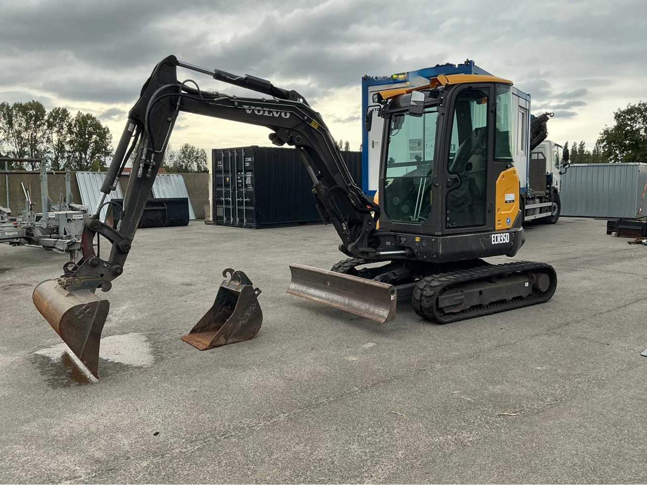 Volvo ECR35D - Excavadora de cadenas: foto 1 Volvo ECR35D - Excavadora de cadenas: foto 1