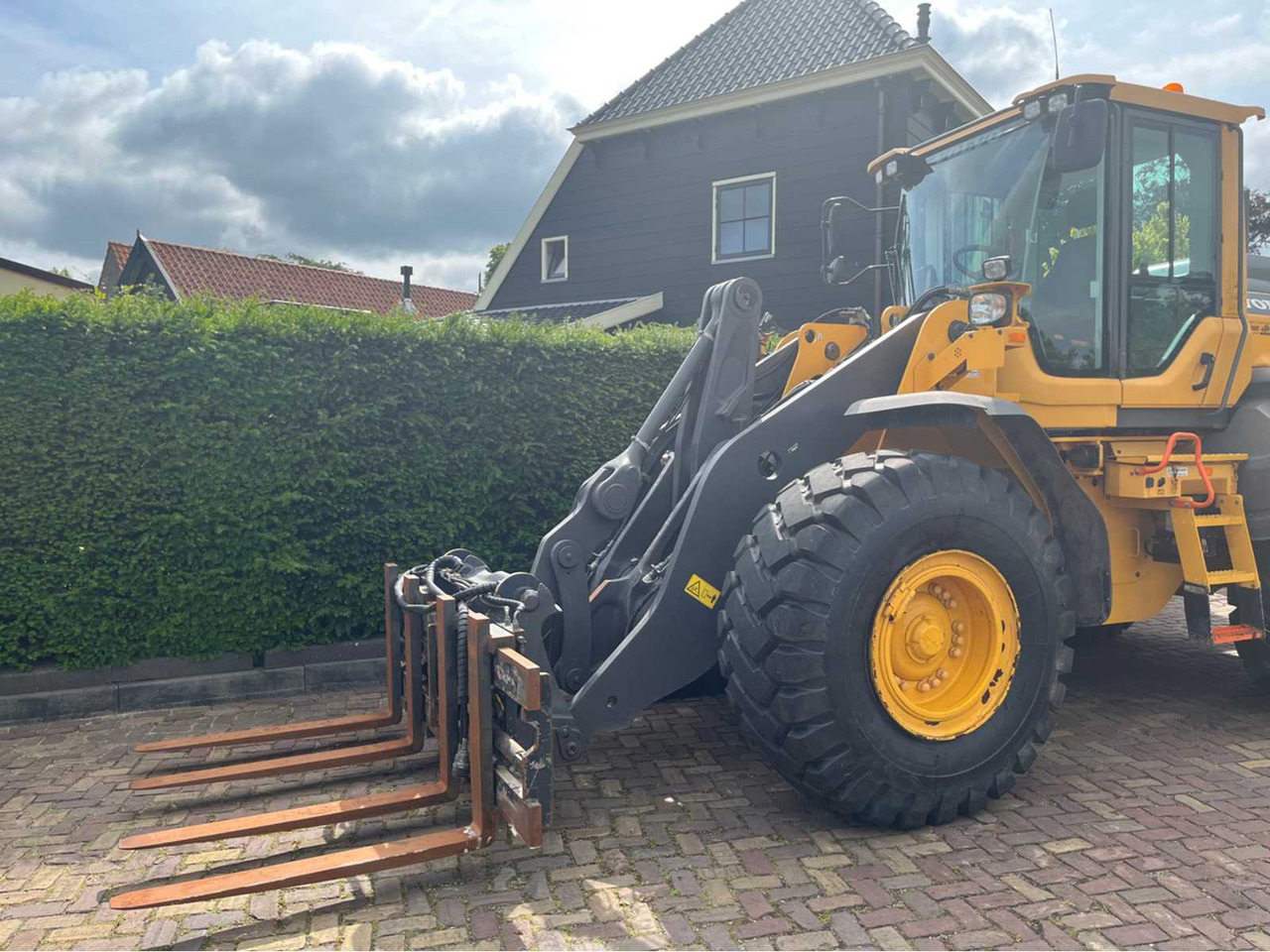 Volvo L120H - Cargadora de ruedas: foto 2 Volvo L120H - Cargadora de ruedas: foto 2