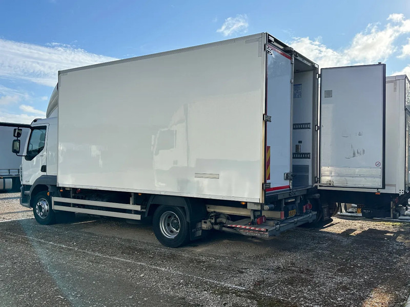 DAF LF 210 LF.14.210 EURO6. KOELBAKWAGEN MET LAADKLEP - Camión frigorífico: foto 2 DAF LF 210 LF.14.210 EURO6. KOELBAKWAGEN MET LAADKLEP - Camión frigorífico: foto 2