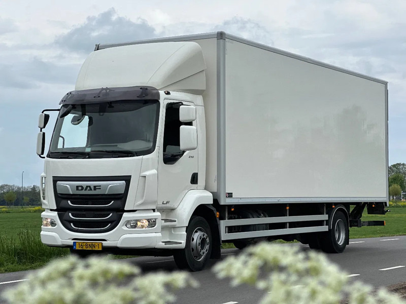 Camión caja cerrada DAF LF 210 LF210.14 EURO6. 2019. 720x248x255: foto 1