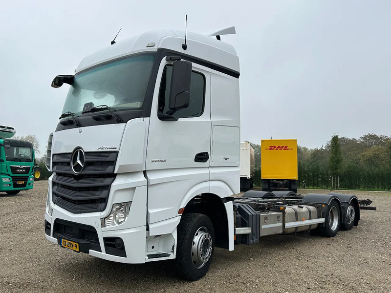 Mercedes-Benz Actros ACTROS 2642 LL EURO6. 2018. BDF. Chassic cabine. - Camión chasis: foto 2 Mercedes-Benz Actros ACTROS 2642 LL EURO6. 2018. BDF. Chassic cabine. - Camión chasis: foto 2