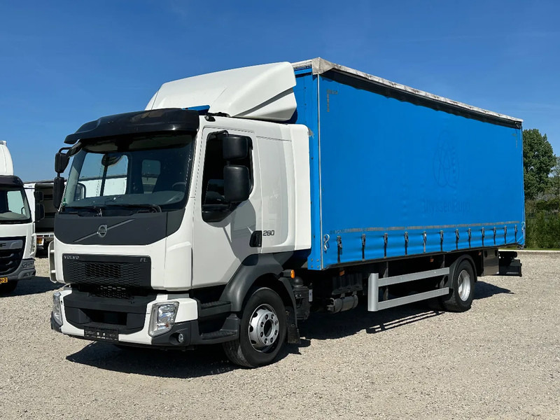 Volvo FL FL280.16 EURO6. 2022. OPRIJWAGEN , PAARDENWAGEN. - Camión chasis: foto 1 Volvo FL FL280.16 EURO6. 2022. OPRIJWAGEN , PAARDENWAGEN. - Camión chasis: foto 1