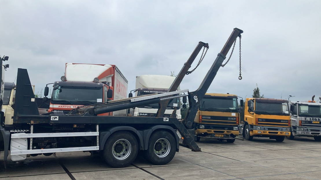 AJK AK 11 M Portaalarmsysteem - Equipos de gancho multilift/ De cadena multilift: foto 1 AJK AK 11 M Portaalarmsysteem - Equipos de gancho multilift/ De cadena multilift: foto 1