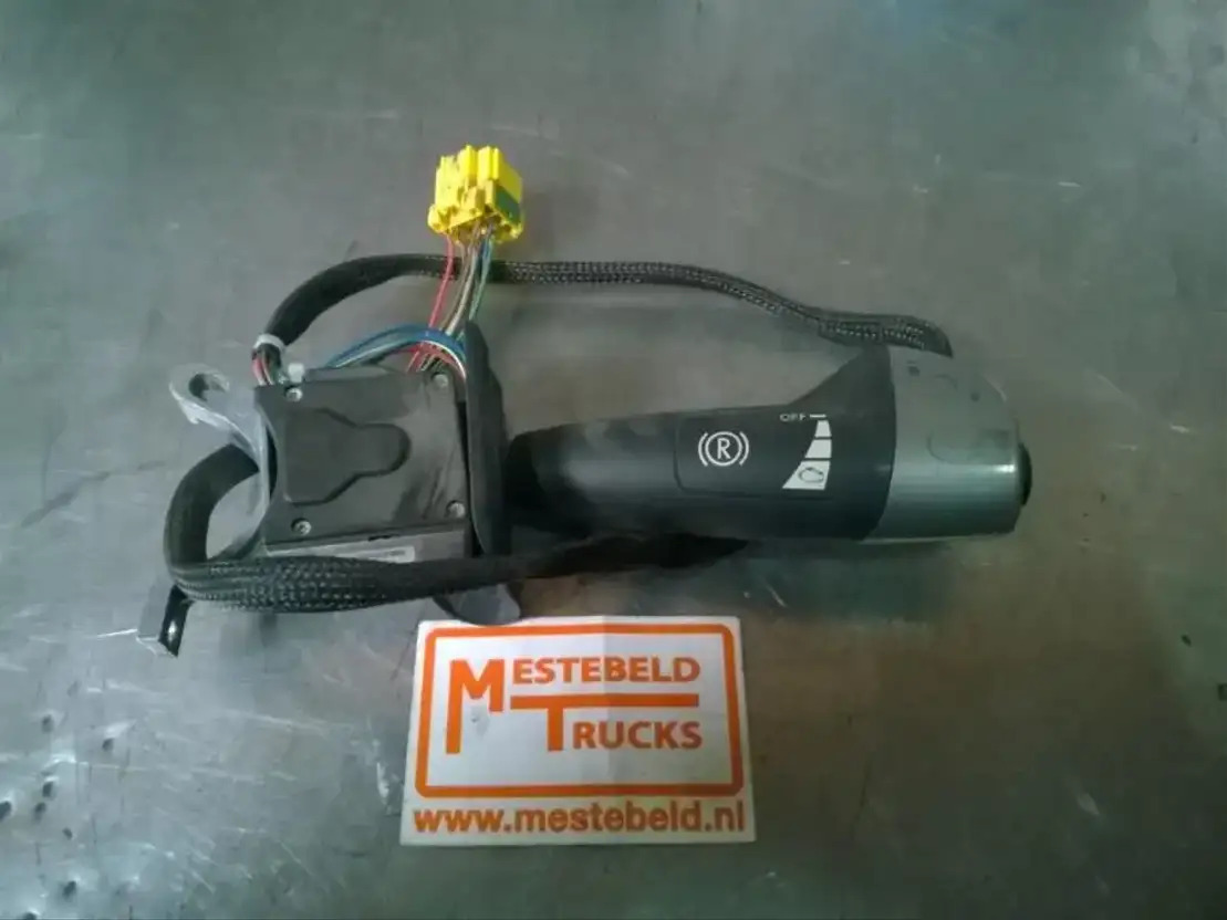 DAF Stuurkolomschakelaar motorrem - Sistema eléctrico para Camión: foto 1 DAF Stuurkolomschakelaar motorrem - Sistema eléctrico para Camión: foto 1