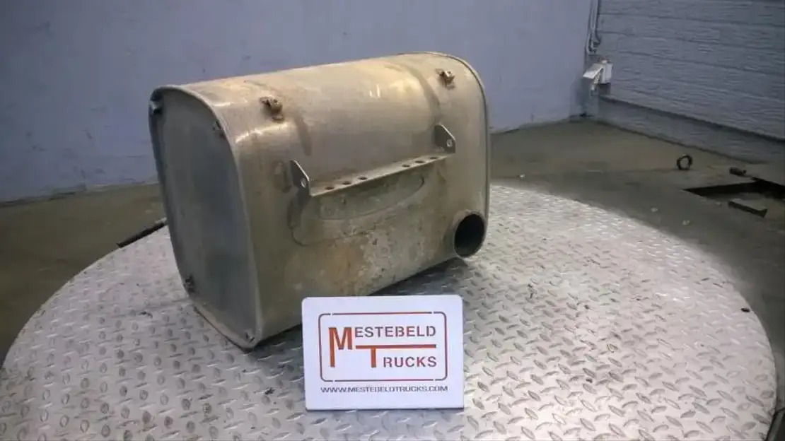 Iveco Katalysator - Silenciador/ Sistema de escape para Camión: foto 1 Iveco Katalysator - Silenciador/ Sistema de escape para Camión: foto 1