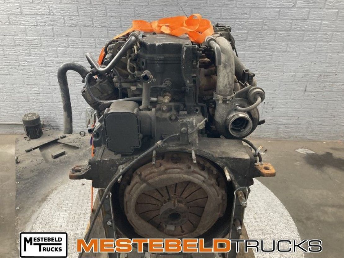 Iveco Motor Tector F4AE0481A - Motor y piezas para Camión: foto 4 Iveco Motor Tector F4AE0481A - Motor y piezas para Camión: foto 4