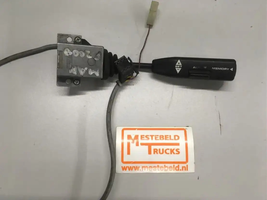 MAN Stuurschakelaar Cruise controle - Sistema eléctrico para Camión: foto 1 MAN Stuurschakelaar Cruise controle - Sistema eléctrico para Camión: foto 1