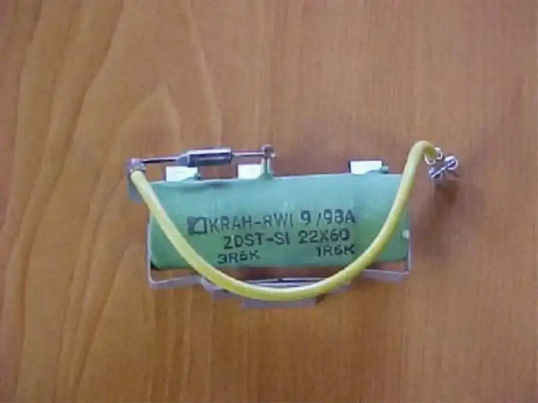 MAN Weerstand Kachel L2000-M2000 - Sistema eléctrico para Camión: foto 1 MAN Weerstand Kachel L2000-M2000 - Sistema eléctrico para Camión: foto 1