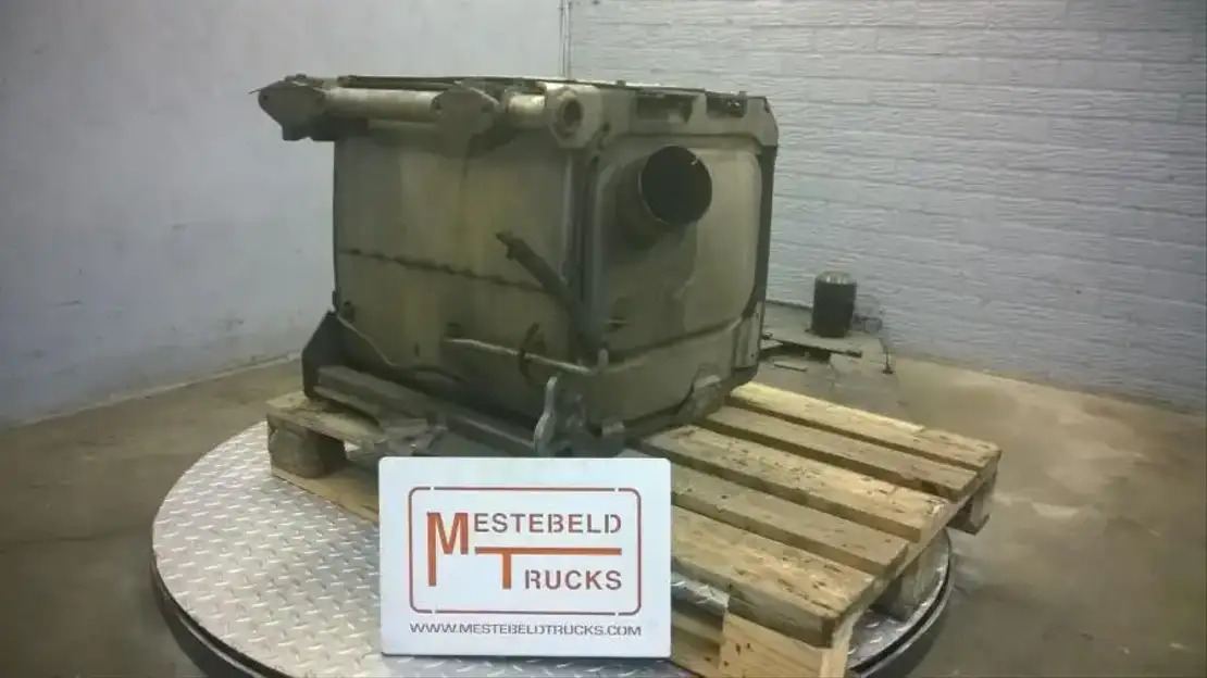 Mercedes-Benz Katalysator - Silenciador/ Sistema de escape para Camión: foto 1 Mercedes-Benz Katalysator - Silenciador/ Sistema de escape para Camión: foto 1