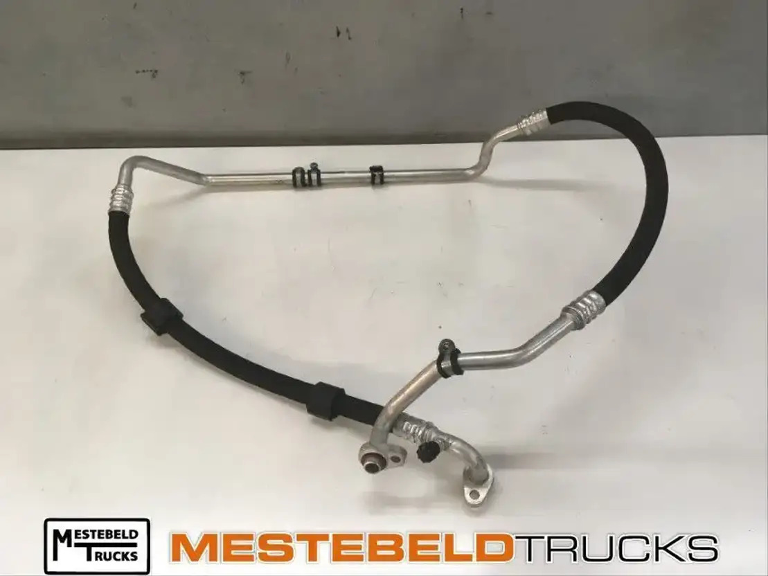 Mercedes-Benz Koudemiddelleiding - Sistema de refrigeración para Camión: foto 1 Mercedes-Benz Koudemiddelleiding - Sistema de refrigeración para Camión: foto 1