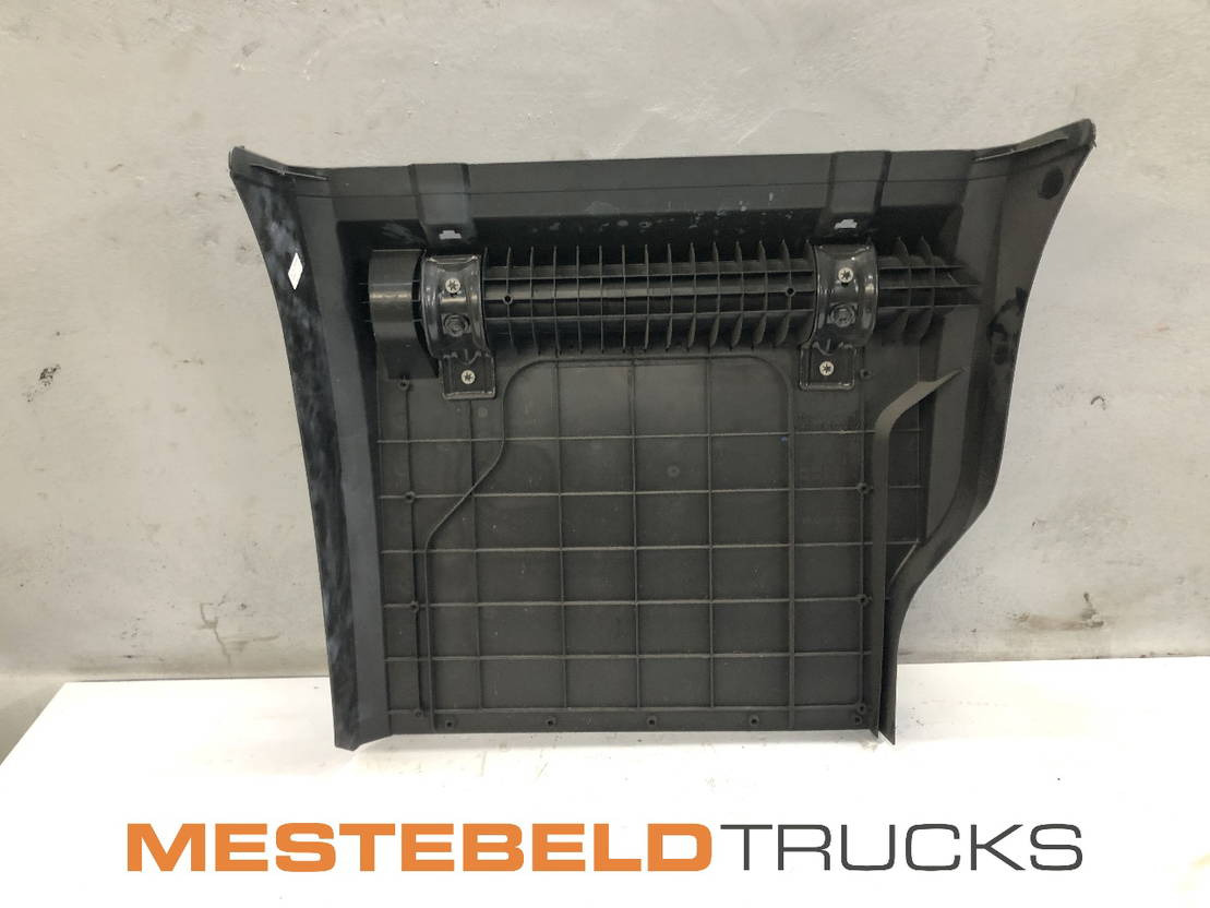 Mercedes-Benz Spatbord achteras linksvoor - Bastidor/ Chasis para Camión: foto 2 Mercedes-Benz Spatbord achteras linksvoor - Bastidor/ Chasis para Camión: foto 2