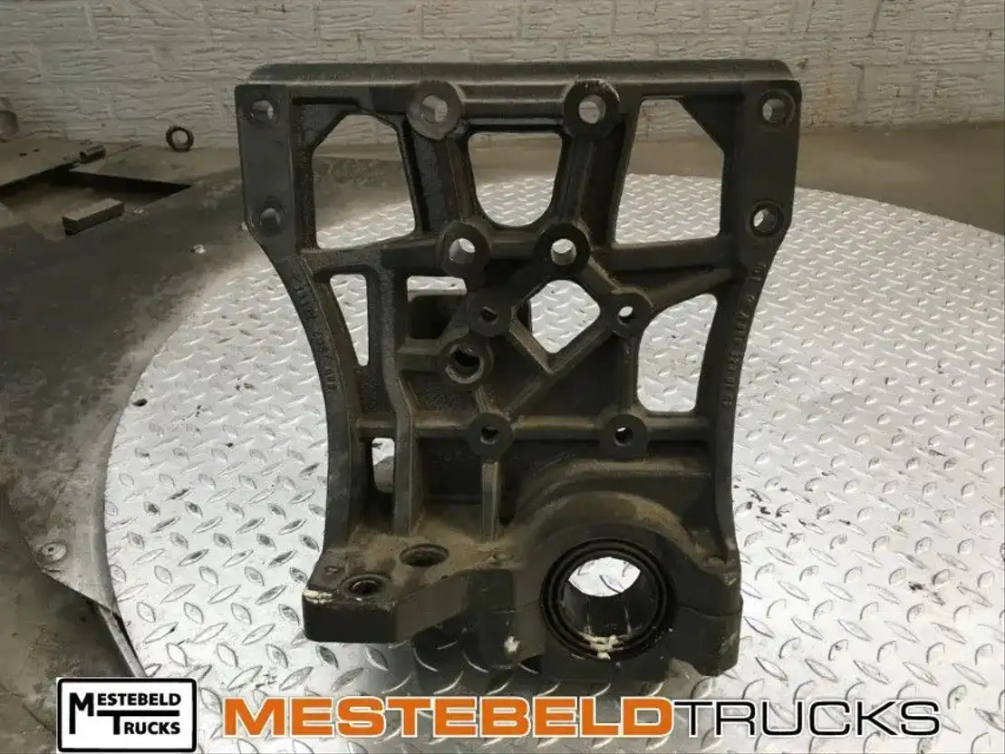 Mercedes-Benz Stabilisatorsteun links - Bastidor/ Chasis para Camión: foto 1 Mercedes-Benz Stabilisatorsteun links - Bastidor/ Chasis para Camión: foto 1