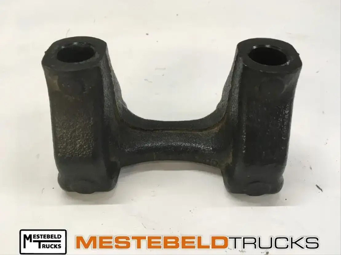 Mercedes-Benz Steun stabilisatorstang vooras - Bastidor/ Chasis para Camión: foto 1 Mercedes-Benz Steun stabilisatorstang vooras - Bastidor/ Chasis para Camión: foto 1