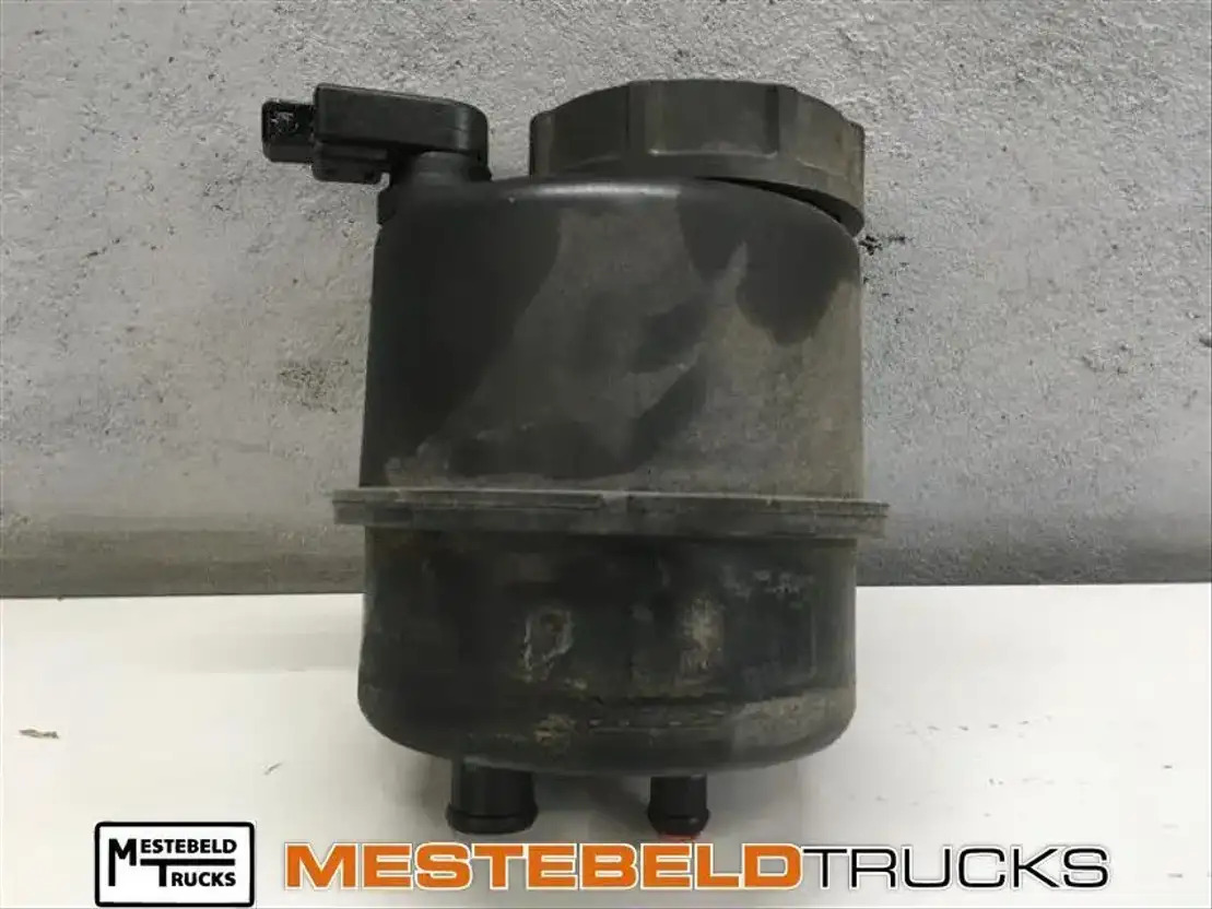 Mercedes-Benz Stuuroliereservoir - Dirección para Camión: foto 1 Mercedes-Benz Stuuroliereservoir - Dirección para Camión: foto 1