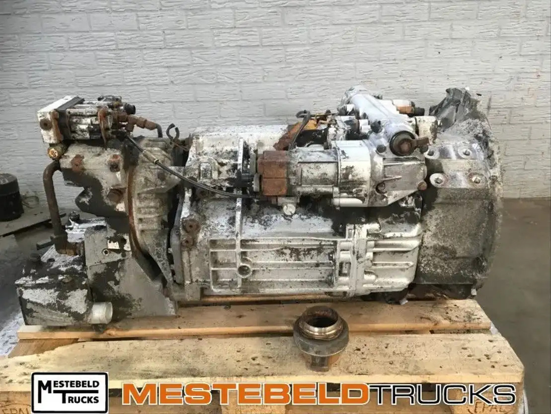 Mercedes-Benz Versnellingsbak GO 170/6-8.2-1 - Caja de cambios y piezas para Camión: foto 2 Mercedes-Benz Versnellingsbak GO 170/6-8.2-1 - Caja de cambios y piezas para Camión: foto 2