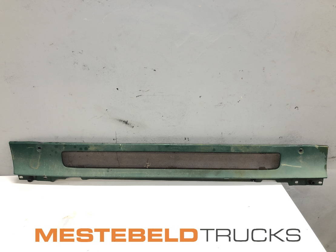 Scania Grille midden - Cabina e interior para Camión: foto 1 Scania Grille midden - Cabina e interior para Camión: foto 1