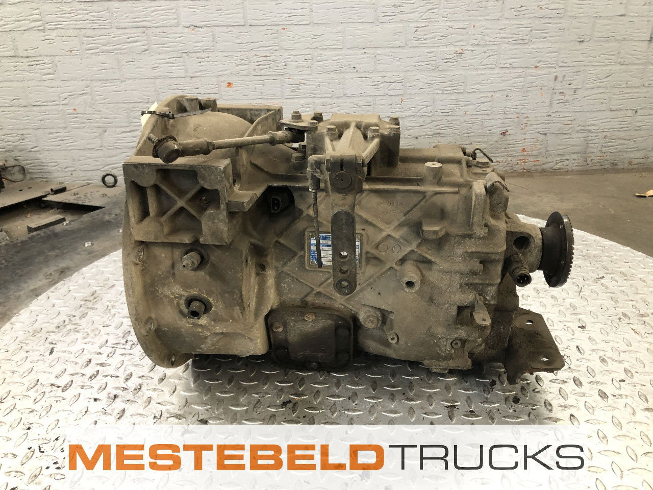 Volvo Versnellingsbak S5-42 FLC - Caja de cambios y piezas para Camión: foto 1 Volvo Versnellingsbak S5-42 FLC - Caja de cambios y piezas para Camión: foto 1