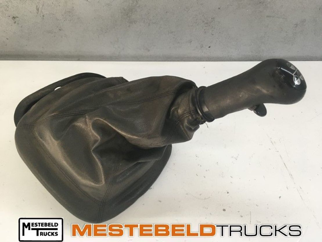 Volvo Versnellingspook - Cabina e interior para Camión: foto 1 Volvo Versnellingspook - Cabina e interior para Camión: foto 1