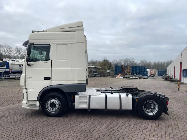 Cabeza tractora DAF XF 460 Retarder 2x Fuel-tanks: foto 7 Cabeza tractora DAF XF 460 Retarder 2x Fuel-tanks: foto 7