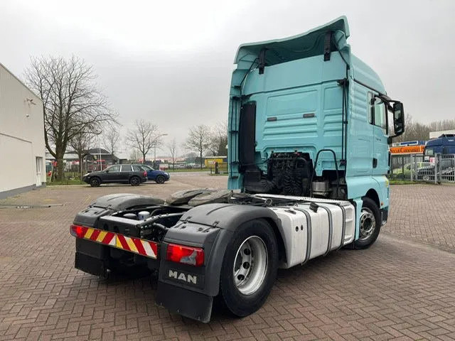MAN TGX 18.480 Euro 5 Retarder 2-Tanks - Cabeza tractora: foto 4 MAN TGX 18.480 Euro 5 Retarder 2-Tanks - Cabeza tractora: foto 4