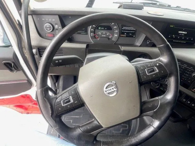 Cabeza tractora Volvo FH 13.460 2Tanks-NL~Truck-Parking Cool TUV: foto 13 Cabeza tractora Volvo FH 13.460 2Tanks-NL~Truck-Parking Cool TUV: foto 13