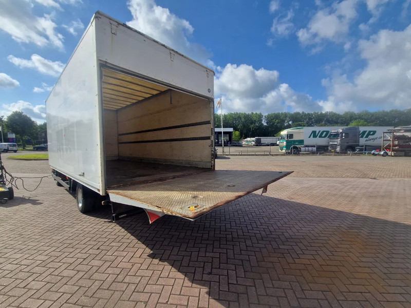 Iveco Eurocargo 75E15 6 Cilinder Engine 4x2 Full Springs Euro 2 engine - Camión caja cerrada: foto 5 Iveco Eurocargo 75E15 6 Cilinder Engine 4x2 Full Springs Euro 2 engine - Camión caja cerrada: foto 5