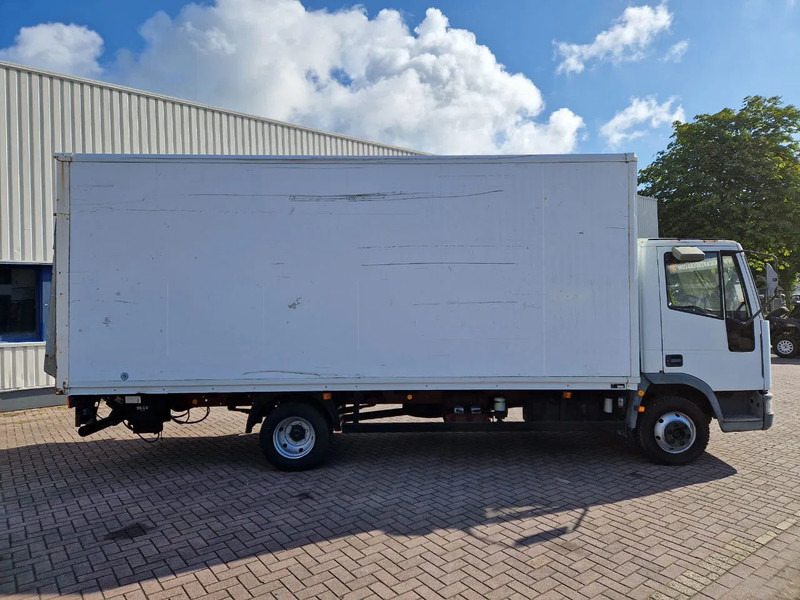 Iveco Eurocargo 75E15 6 Cilinder Engine 4x2 Full Springs Euro 2 engine - Camión caja cerrada: foto 2 Iveco Eurocargo 75E15 6 Cilinder Engine 4x2 Full Springs Euro 2 engine - Camión caja cerrada: foto 2
