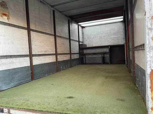 Mercedes-Benz Atego 818 EURO 3 Full Steel Manual Gear-box NL-Truck - Camión caja cerrada: foto 5 Mercedes-Benz Atego 818 EURO 3 Full Steel Manual Gear-box NL-Truck - Camión caja cerrada: foto 5